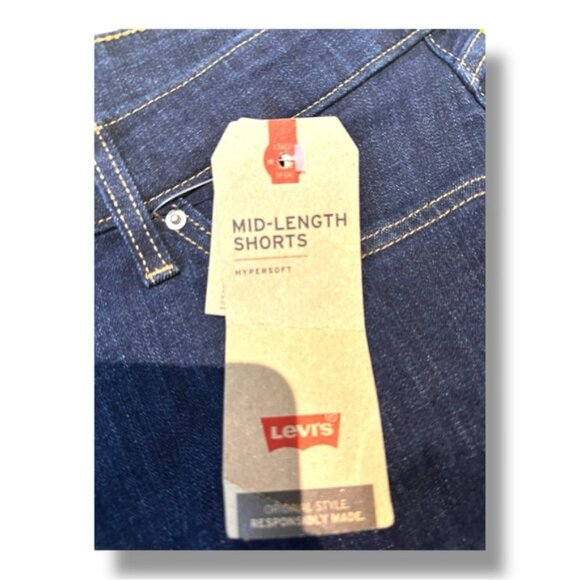 🆕 NWT Women’s 24w Levi’s Mid Length High Rise Classic Shorts Dark Wash - Picture 5 of 11